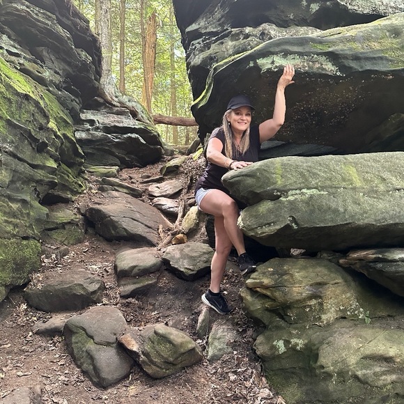 Meet your Posher, Sherrie - Picture 12 of 13